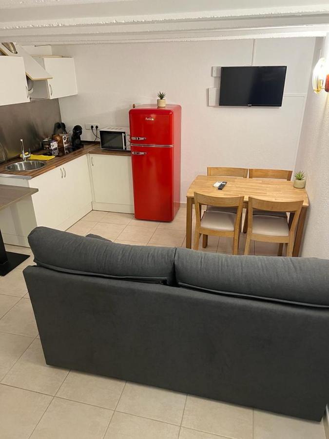 Apartament La Cova เปราลาดา ภายนอก รูปภาพ